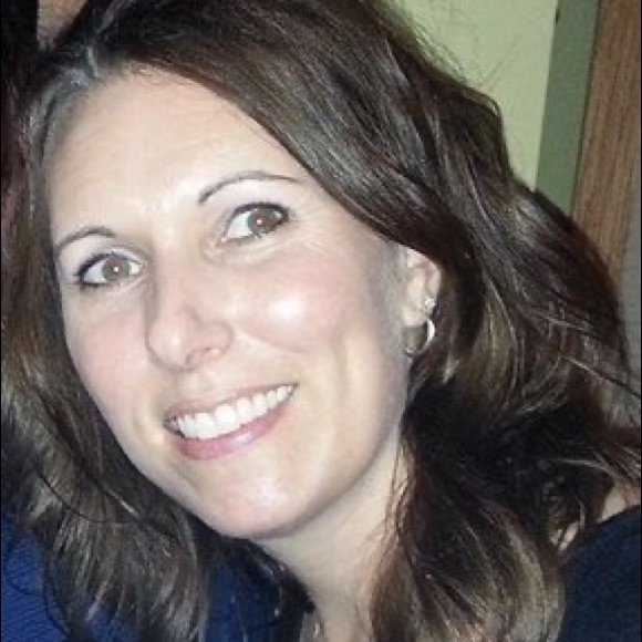 Meet your Posher, Kelly - Picture 2 of 3